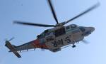 Πύλος: Ελικόπτερο του Πολεμικού Ναυτικού έσωσε το πλήρωμα του πλοίου που είχε εισροή υδάτων
