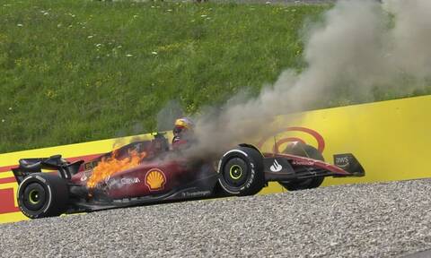 Formula 1: Στις φλόγες η Ferrari του Κάρλος Σάινθ!