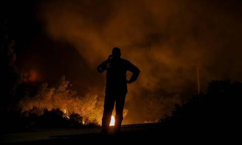 Εύβοια: Υπό έλεγχο η φωτιά στον Κάλαμο