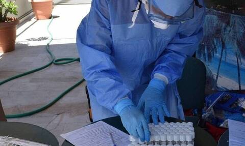 В Греции за неделю зафиксировано 148 435 случаев заражения коронавирусом