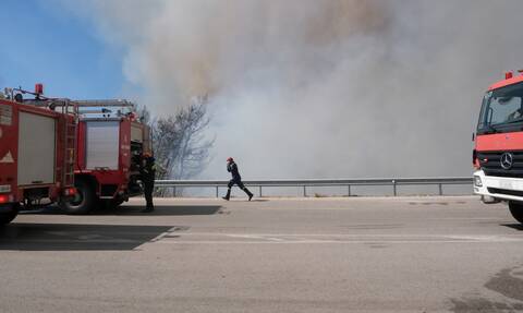 Φωτιά στη Σαλαμίνα: Ο δήμαρχος μιλά στο Newsbomb.gr για εμπρησμό - Τριπλό πύρινο μέτωπο