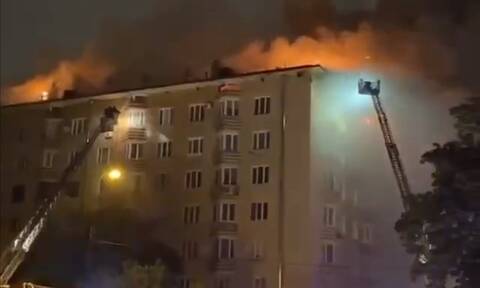 Ρωσία: Μεγάλη φωτια σε πολυώροφο συγκρότημα κατοικιών στη Μόσχα
