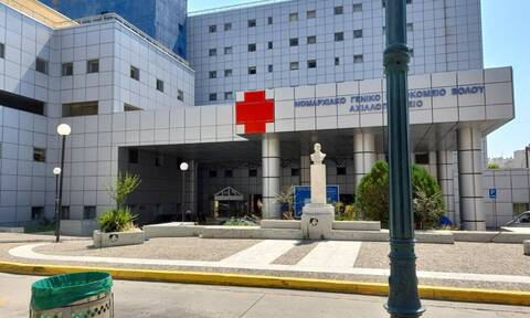 Τραγωδία στον Βόλο: Βουτιά θανάτου για ασθενή από τον τρίτο όροφο του νοσοκομείου