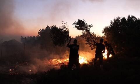 Φωτιά στην Πεντέλη: «Η φωτιά μας έχει περικυκλώσει» - Οι δραματικοί διάλογοι