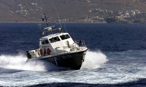 Κεφαλονιά: Στο λιμάνι του Αργοστολίου Ρυμουλκείται ακυβέρνητο σκάφος