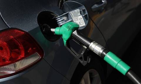 Fuel Pass 2: Ανοίγει σήμερα η πλατφόρμα - Ποιοι το δικαιούνται - Ποια είναι τα ποσά της επιδότησης