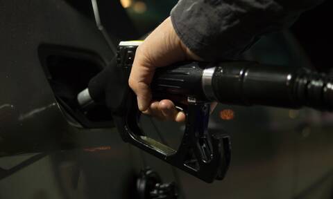 Fuel Pass 2: Στις 700.000 οι αιτήσεις - Άνοιξε η πλατφόρμα για τα ΑΦΜ έως 7 και τα μοτοποδήλατα