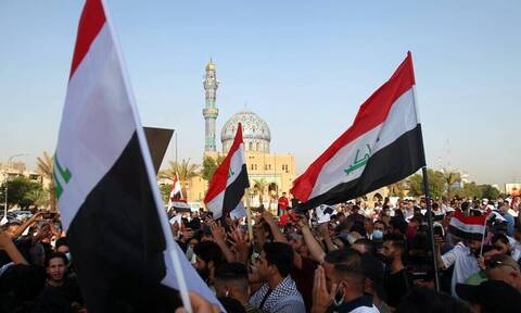 Ιράκ: Ο σιίτης ηγέτης Μοκτάντα αλ Σαντρ ζήτησε τη διάλυση του κοινοβουλίου