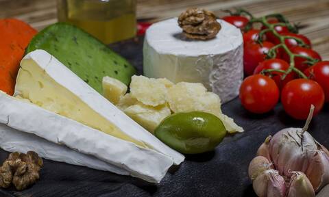 Το «μαγικό» τυρί που θα μπορούσε να αποτρέψει την οστεοπόρωση