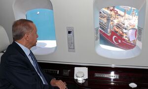 Toυρκία: «Φιέστα» για τον απόπλου του «Aμπντουλχαμίτ Χαν» - Ο Ερντογάν το επιθεώρησε από αέρος