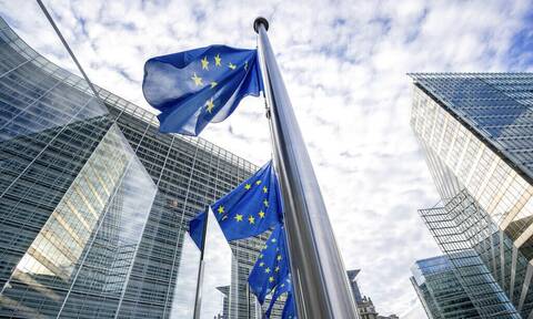 Ευρωπαϊκή Επιτροπή: Απαράδεκτη οποιαδήποτε απόπειρα παράνομης πρόσβασης σε δεδομένα πολιτών