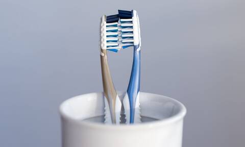 Οι κίνδυνοι από την κοινή χρήση οδοντόβουρτσας