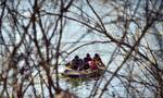 Περιπέτεια δίχως τέλος για μετανάστες σε νησίδα του Έβρου: «Δεν είναι στην Ελλάδα» απαντά η ΕΛΑΣ
