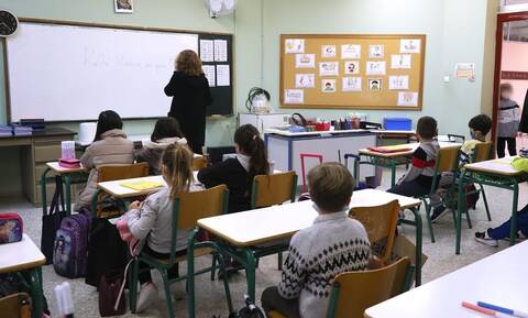 Σχολεία: Νέο πρωτόκολλο για τον κορονοϊό πριν την έναρξη των μαθημάτων - Ανησυχία για 7ο κύμα