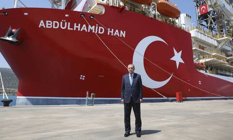 Τουρκία: Ο Ερντογάν ακόμα… πανηγυρίζει για το Abdulhamid Han και τη «Γαλάζια Πατρίδα»
