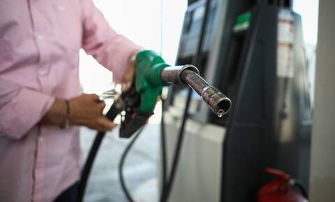 Νοθευμένα καύσιμα: Πότε πρέπει να υποψιάζεται την απάτη ο καταναλωτής