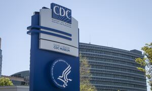 Κορονοϊός: Ωμή παραδοχή από την επικεφαλής του CDC – «Τα θαλασσώσαμε με την πανδημία»