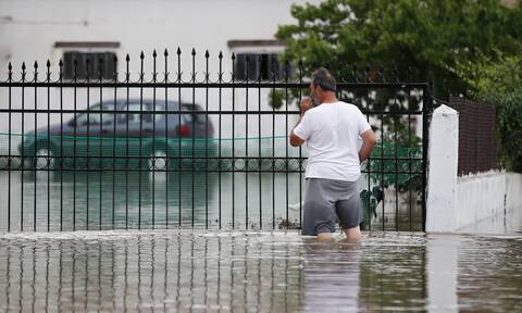 Σφοδρή καταιγίδα στην Πτολεμαΐδα: Να κηρυχθούν σε κατάσταση έκτακτης οι πλημμυρισμένες περιοχές