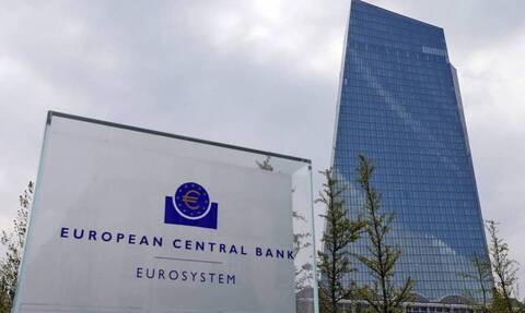 Η αύξηση των επιτοκίων της ΕΚΤ φέρνει επιπλέον έσοδα στις ελληνικές τράπεζες