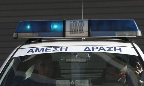 Κρήτη: Αφέθηκε ελεύθερος ο 26χρονος τουρίστας που κλείδωσε το μωρό στο αμάξι για να κάνει μπάνιο