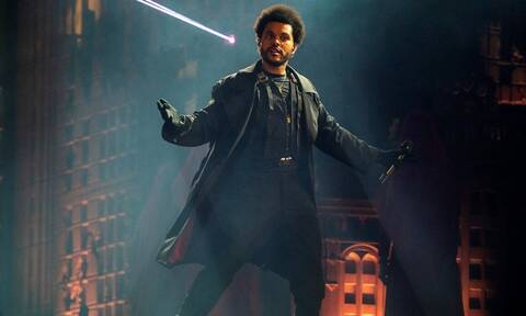 Ο The Weeknd έχασε ξαφνικά τη φωνή του κατά τη διάρκεια συναυλίας στο Λος Άντζελες!