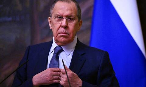 Λαβρόφ: «Η Δύση δεν τηρεί τη δέσμευση να διευκολύνει τις ρωσικές εξαγωγές τροφίμων»