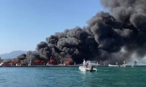 Κέρκυρα: Καίγονται τέσσερα σκάφη στη Μαρίνα Γουβιών - Μεγάλη επιχείρηση της Πυροσβεστικής