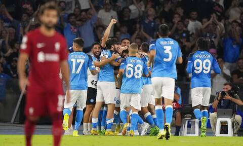Champions League: Η Νάπολι «πάτησε» τη Λίβερπουλ, οι διεθνείς είδαν τη νίκη της Μπάγερν στο Μιλάνο