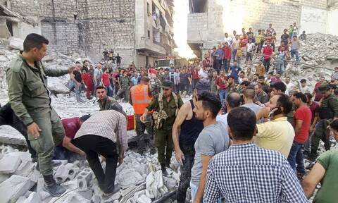 Τραγωδία στη Συρία: Δέκα νεκροί στην κατάρρευση πολυκατοικίας στο Χαλέπι (pics)
