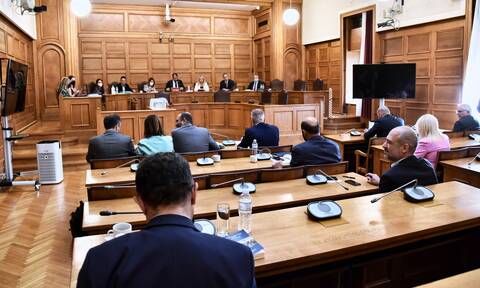 Εξεταστική Επιτροπή: Επεισοδιακή συνεδρίαση - Αποχώρησαν από τη διαδικασία ΣΥΡΙΖΑ - ΠΑΣΟΚ