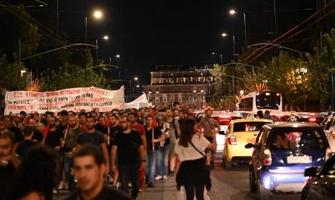 Συλλαλητήριο φοιτητών κατά της πανεπιστημιακής αστυνομίας - Απροσπέλαστο το κέντρο της Αθήνας