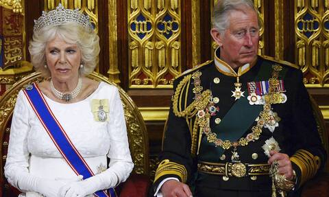 Κάρολος ο Γ: Ο νέος βασιλιάς της Βρετανίας, η σχέση του με την Ελλάδα και το μέλλον της μοναρχίας