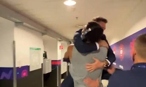 Απίθανο βίντεο: Η αγκαλιά του Ποτσέκο στον Γιάννη Αντετοκούμπο - «I love you Giannis»