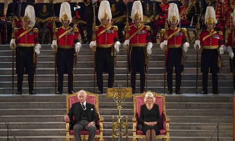 Βασιλιάς Κάρολος: Πέρασε για πρώτη φορά τις πύλες του Κοινοβουλίου ως μονάρχης