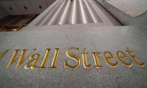 ΗΠΑ: Στο χαμηλότερο επίπεδό της εδώ και δύο μήνες η Wall Street