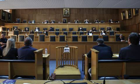 Ειδικό δικαστήριο για Παπαγγελόπουλο – Τουλουπάκη: Διεκόπη μετά τα αιτήματα της υπεράσπισης