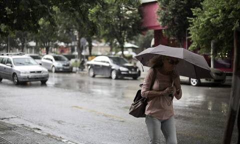 Καιρός Meteo: Πέφτει η θερμοκρασία την Τετάρτη (21/9) - Τοπικές βροχές και σποραδικές καταιγίδες