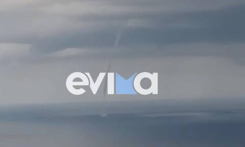 Εντυπωσιακό θέαμα στην Εύβοια: Υδροστρόβιλος ανοιχτά της Κύμης