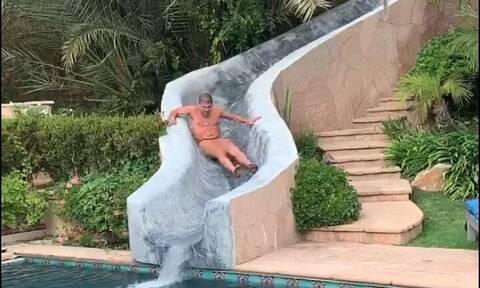 Ο γιος του Μπάιντεν κάνει νεροτσουλήθρα γυμνός και παρτάρει στο Μαλιμπού
