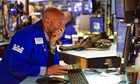 Ρέει «αίμα» στη Wall Street – Tρομάζει ο στασιμοπληθωρισμός