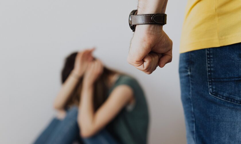 Σαντορίνη: «Θα σου κόψω το λαρύγγι» - Ηχητικό με απειλές σε 30χρονη από τον πρώην σύντροφό της