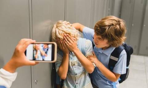 Ανησυχία στην Κύπρο: Ένας στους τέσσερις μαθητές θύμα εκφοβισμού - Εφιάλτης παιδιών το διαδίκτυο