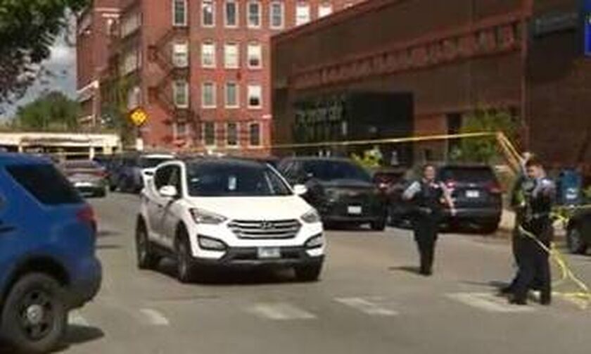 Συναγερμός στο Σικάγο: Πυροβολισμοί σε κτήριο της αστυνομίας - Δύο τραυματίες