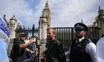 Βρετανία: Διαδηλωτές θα κάψουν συμβολικά λογαριασμούς ενέργειας - Σε κλοιό διαδηλώσεων η χώρα