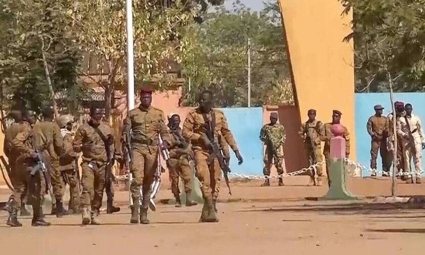 Μπουρκίνα Φάσο: Ο επικεφαλής της χούντας καλεί τους πραξικοπηματίες «να συνέλθουν»