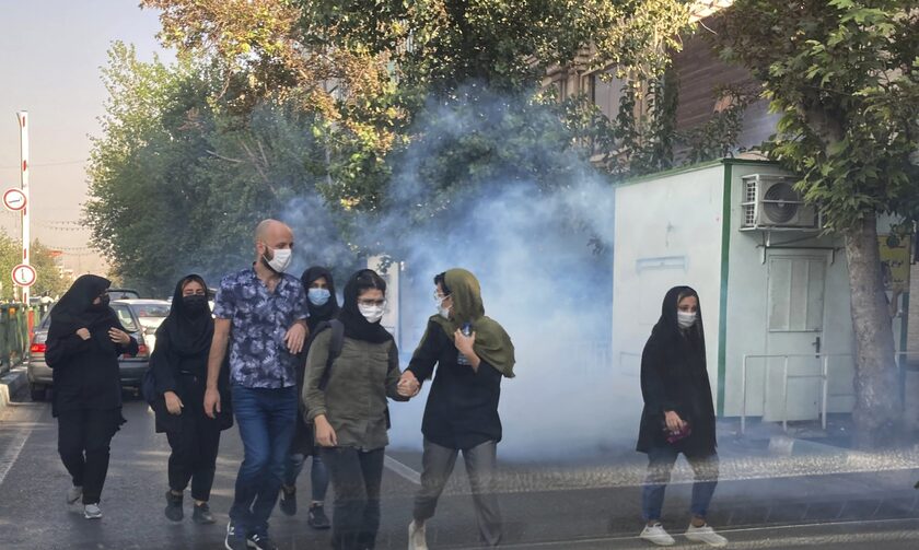 Το Ιράν «βάφεται» με αίμα - Τουλάχιστον 92 νεκροί στις διαδηλώσεις για τον θάνατο της Μαχσά Αμινί
