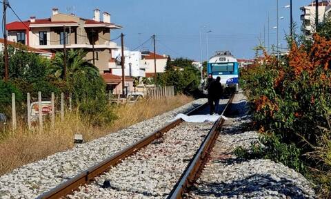 Τρίκαλα: Γνωστός δικηγόρος ο άνδρας που παρασύρθηκε από τρένο