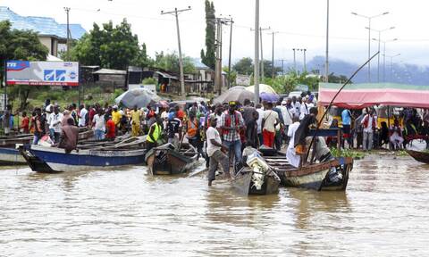 Νιγηρία: Τους έφτασαν οι νεκροί 76 ανέρχονται από το ναυάγιο στην πολιτεία Ανάμπρα