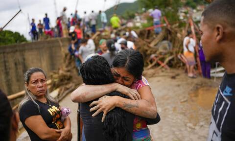 Βενεζουέλα: 22 νεκροί και 50 αγνοούμενοι από κατολισθήσεις και πλημμύρες στην Λας Τεχερίας
