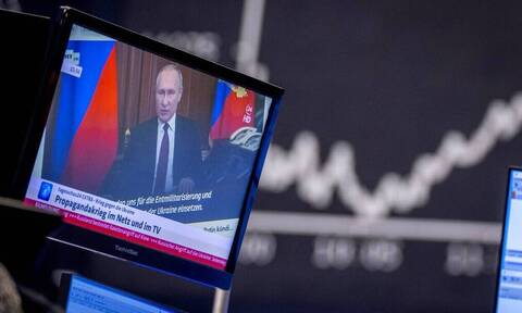 Μεγάλες απώλειες στο Χρηματιστήριο της Μόσχας - Υποχωρεί το ρούβλι